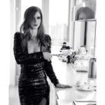 Sarah Rafferty Instagram - Oh hey, I just cooked a turkey, in an immaculate kitchen and a sparkly dress. JK. FBF. All credits go to @stefanierenoma @nicholasme @chadmaxwellhair @aureliepayenmakeup @raphael_say @alexandrevauthier With so many thanks to @hoteldepourtales for having me back again, to celebrate a looming birthday by not cooking a single thing and just relishing precious and fleeting time with my family. Hôtel de Pourtalès