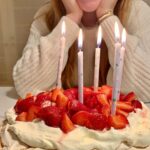 Sarah Rafferty Instagram - Take your time and make all the wishes, Oona. For 14 years you have been our evidence that they really do—-more than— come true. 🥰 Now, if you’d just let me be your Momager. 🤪🤓👍🏻