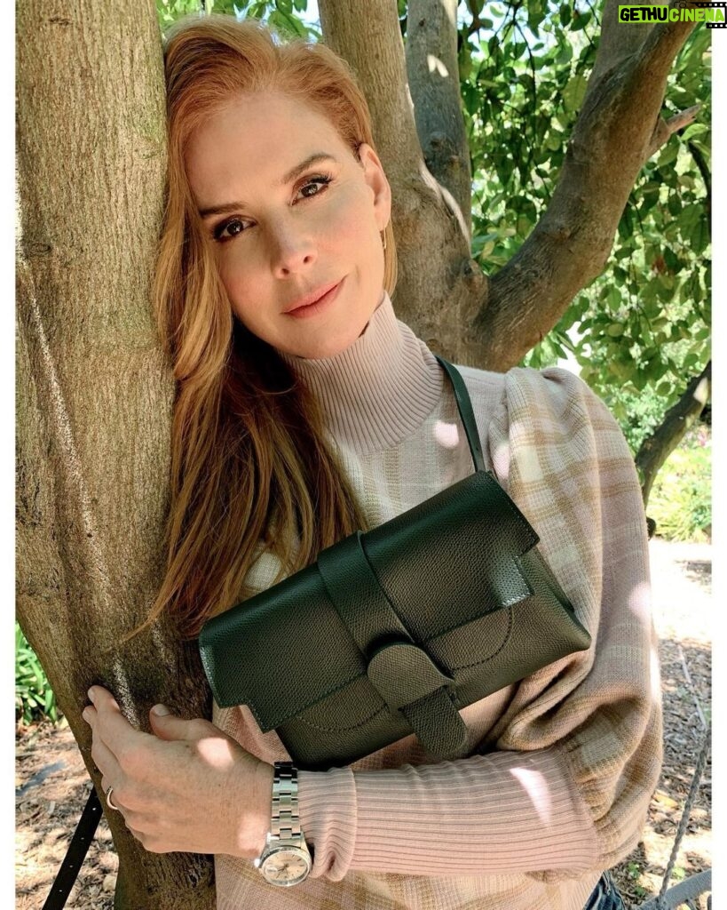 Sarah Rafferty Instagram – Happy Easter. May we all be renewed and ...