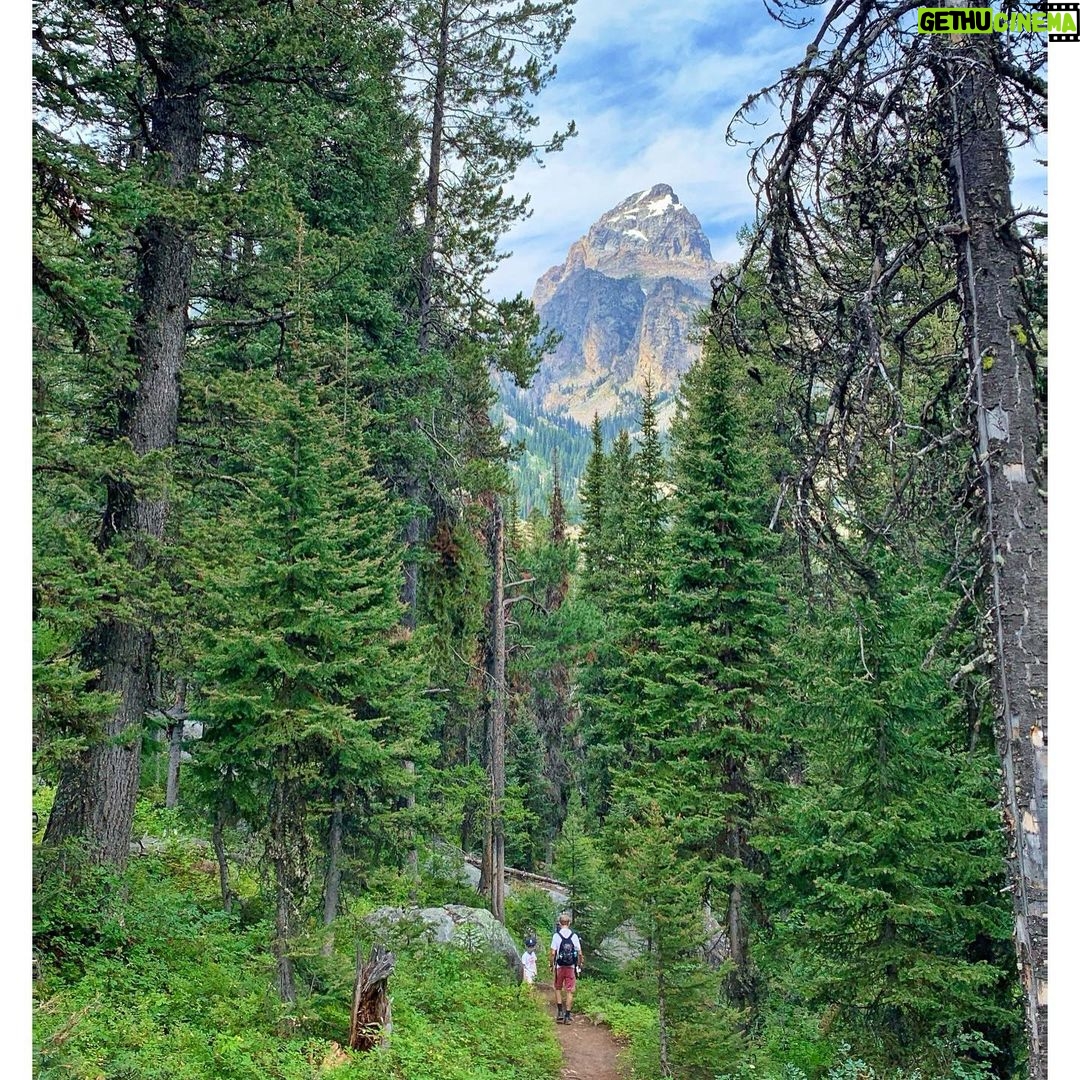 Sarah Rafferty Instagram - Happy Earth Day! And Happy #NationalParkWeek! From civil rights to indigenous culture to LGBTQ history, two-thirds of our national parks are historic & cultural sites. Nation Parks Conservation Association is working to ensure our shared heritage is protected & inclusive of all American stories. They work to protect the air, water, and wildlife impacted by a changing climate; to create new national parks to tell more of America's important stories; and to inspire more and younger people to love and protect our national parks. I had the pleasure of visiting #archesnationalpark, #yellowstonenationalpark, #grandtetonnationalpark and #grandcanyonnationalpark recently, here’s to hoping they thrive well into the future. #npca #nationalparks #findyourpark #protectourparks