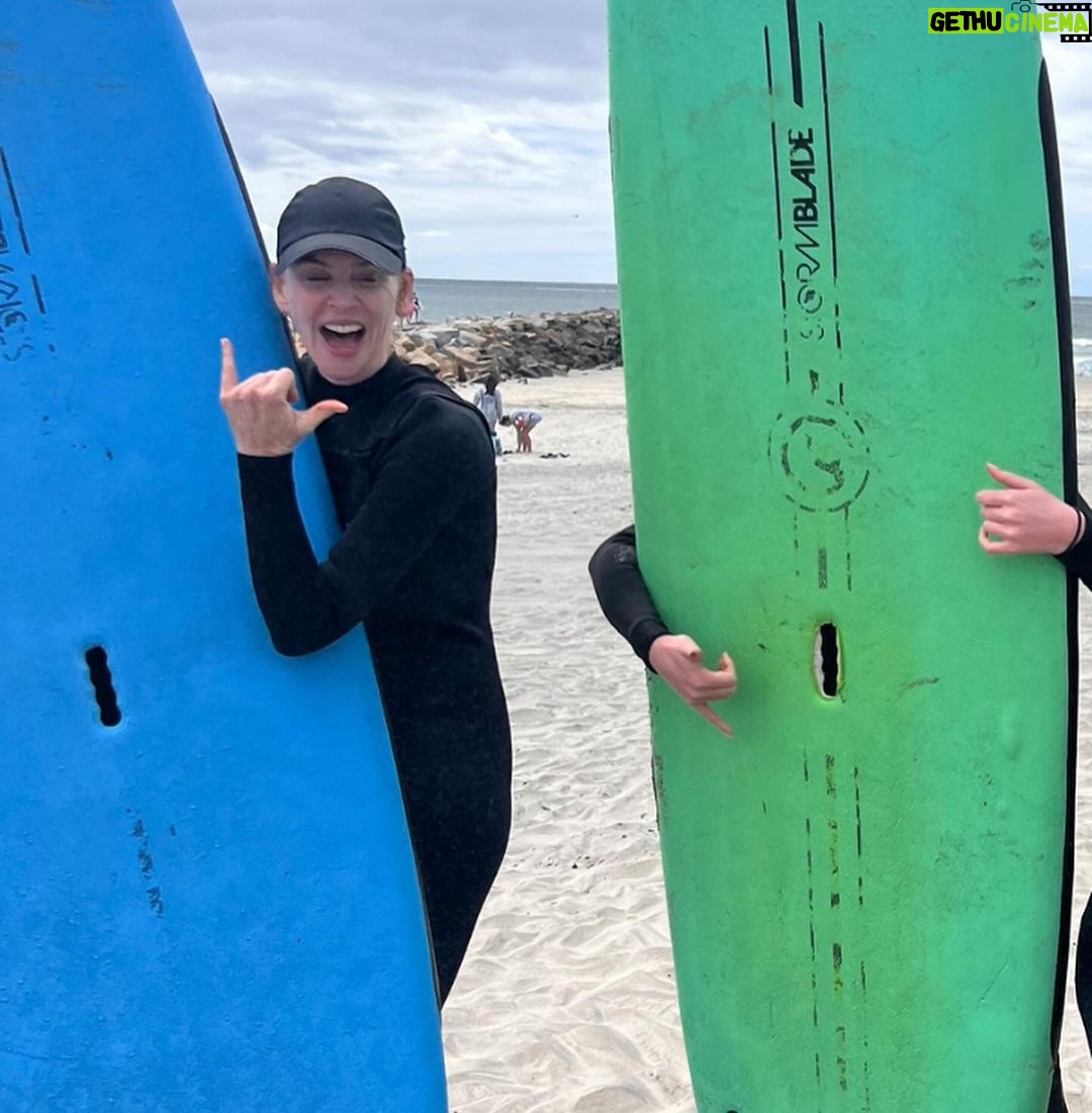 Actress Sarah Rafferty HD Instagram Photos and Wallpapers May 2024 ...