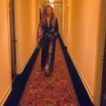 Sarah Rafferty Instagram - Thank you @gretaconstantine and @kirkpickersgill for always making me feel sparkly and a little bit disco. 🕺😘❤️❤️❤️ Photo and make up @beau_nelson Hair @davestanwell 🕺@nicholasme