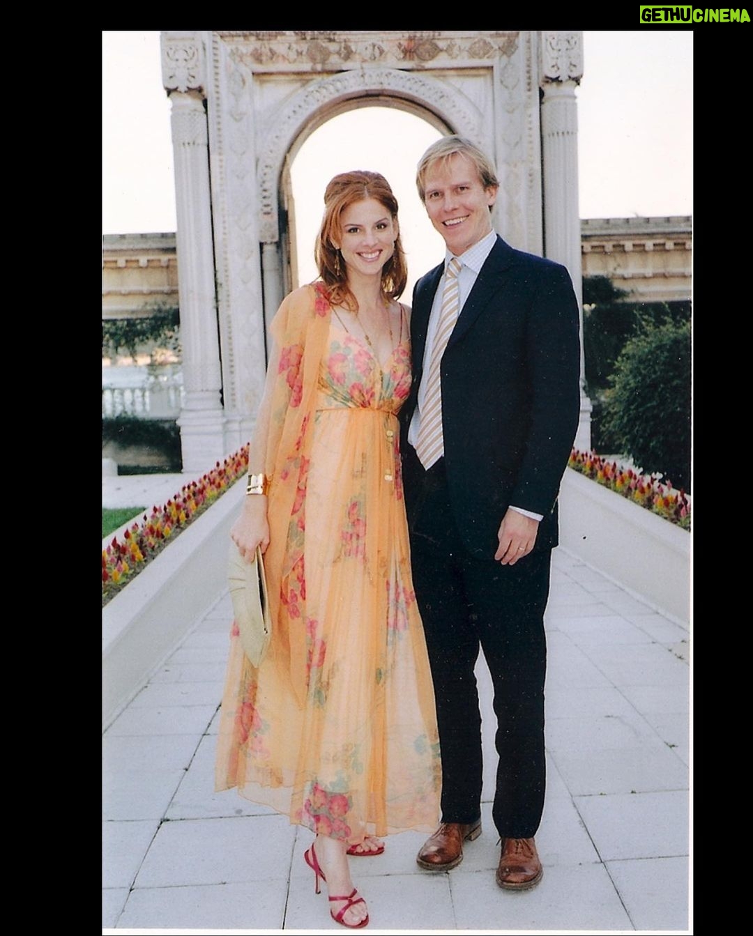 Sarah Rafferty - 100.3K Likes - #fbf #Istanbul 2004. Happy 22, (one day late) Santtu. I love nothing more than seeing the world with you….and seeing our child troll us on instagram. How did she access photos from the 90’s? 😂🤓🎾🌎🥂
👗via my grandmother’s trunk.