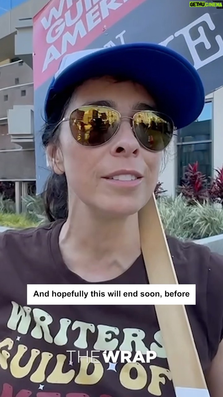 Sarah Silverman Instagram - #SAGAFTRAStrike: Comedy Legend #SarahSilverman spoke about the unity amongst the different guilds on strike “Hopefully this will end soon before their plan of starving us out” Link in bio to Read More-See Photos.