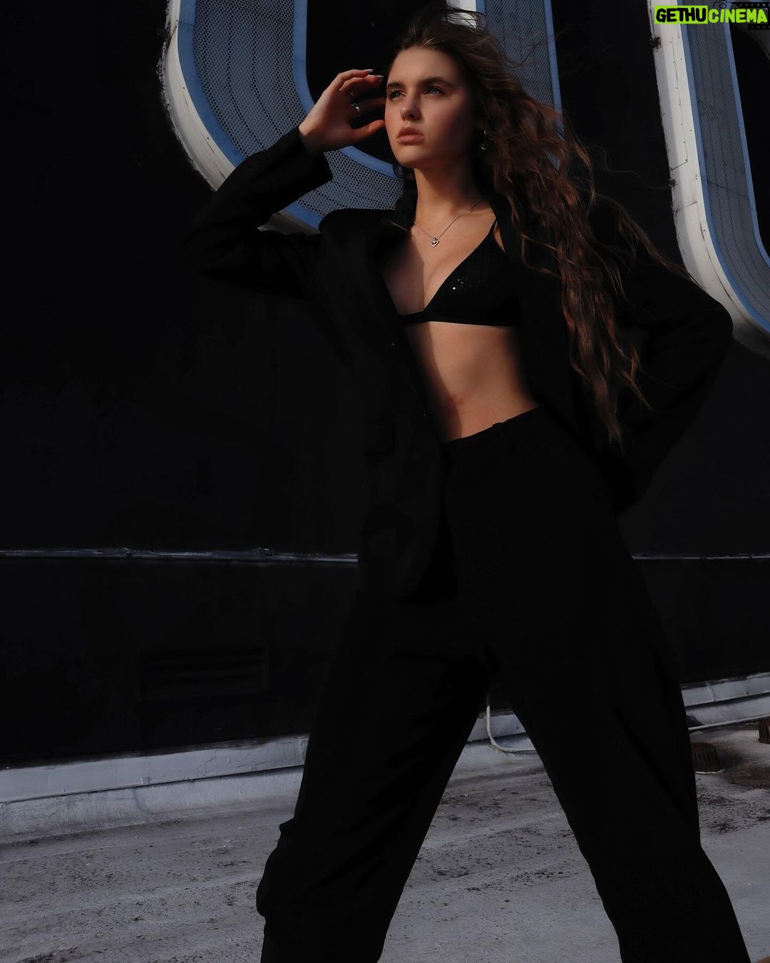 Savannah Clarke Instagram - M E R C Y __________________________________ I don’t know what this is ‘Cause you got me good Just like you knew you would ___________________________________ #PerformanceDay #Mercy #Duffy #NewSongCover #RoofTopPhotos #BlackSuits #SunsetBoulevard #GoldenHour #MermaidWaves #Siren #SavannahsSirens #CollectiveTrend #WomenInSuits #SuitsStyle #ootdSubmit __________________________________ __________________________________ 9000 Sunset Building