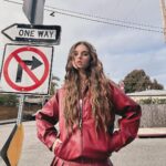 Savannah Clarke Instagram - I S E E R E D _________________________________ I never view mistakes as failures They are simply opportunities To find out what Doesn’t work. ____________________________________ #Red #PleatedSkirts #ArtistCanBeIntrovertedToo #HighsAndLows #ArtistsAreHumanToo #WeHaveGoodDaysAnd…#RedBomberJacket #TanBoots #WhiteSinglets #MermaidHair #WordsOfWisdom #KeepLearning #VeniceBeach ____________________________________ Venice Beach, California