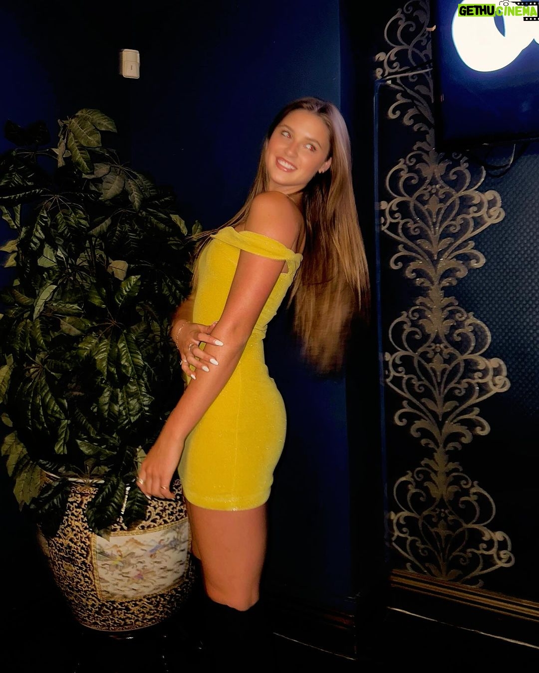 Savannah Clarke Instagram - Orpheum Theater (Los Angeles)