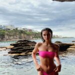 Savannah Clarke Instagram - R E - B O O T _________________________________ Re- set , re- adjust , Re- start , re- focus …. As many times as You need to. _________________________________ #SydneyBeaches #RunSwim #SummerLiving #KeepingFit #AussieFitness #Sportsawear #BikeShorts #FitnessGear #HotDays #Workouts #LifeStyle #Reboot ____________________________________ Sydney Beaches