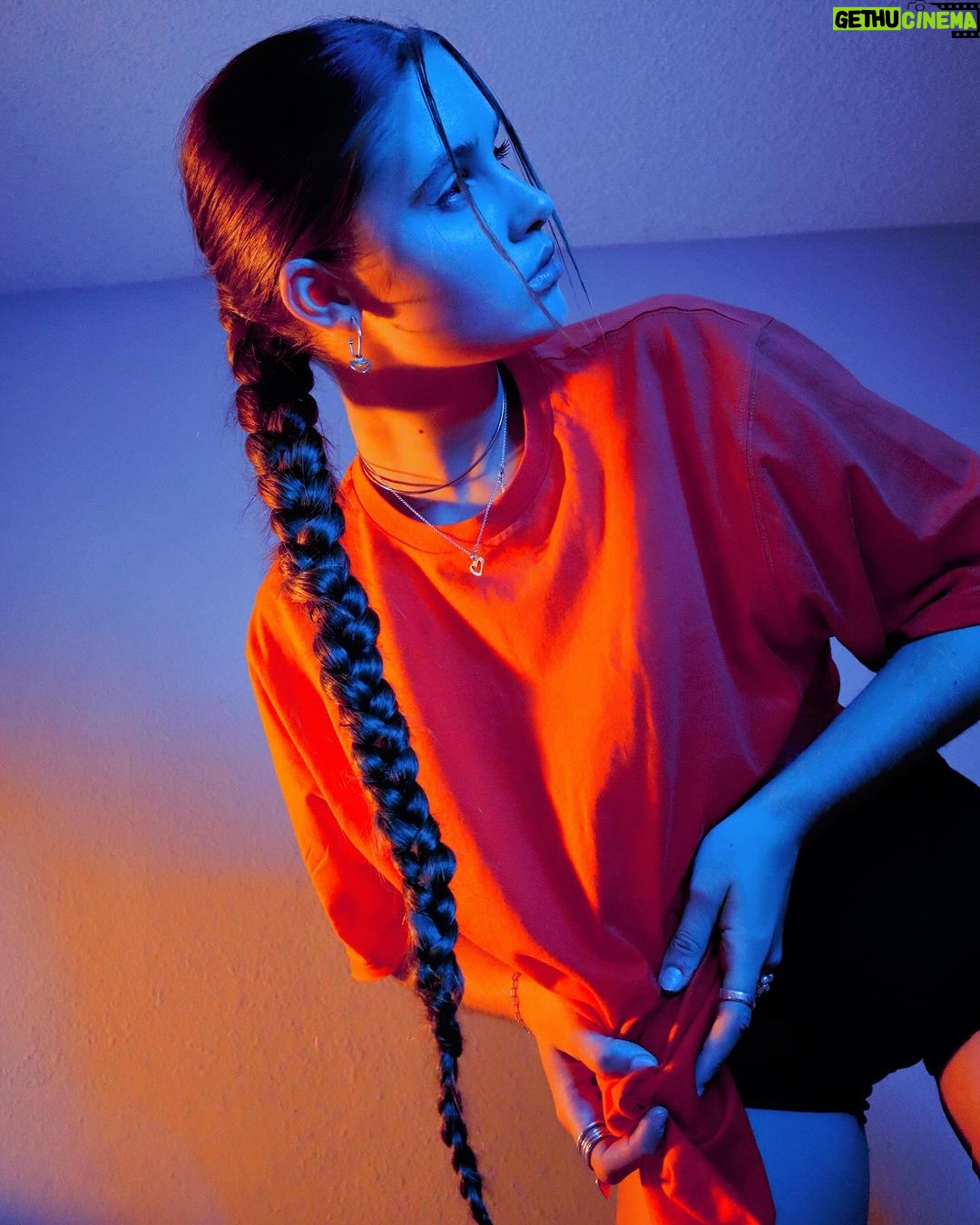 Savannah Clarke Instagram - I N T O T H E B L U E ___________________________________ To shine your brightest light Is to be who you truely are. ____________________________________ #IntoTheBlue #BlueLight #Portrait_Visions #TakenByMe #PlayingWithLight #Contrast #UltraVioletLight #Orange #TshirtDress #LongBoots #KeepShining #ShineBright ___________________________________ _____________________________________ Sydney