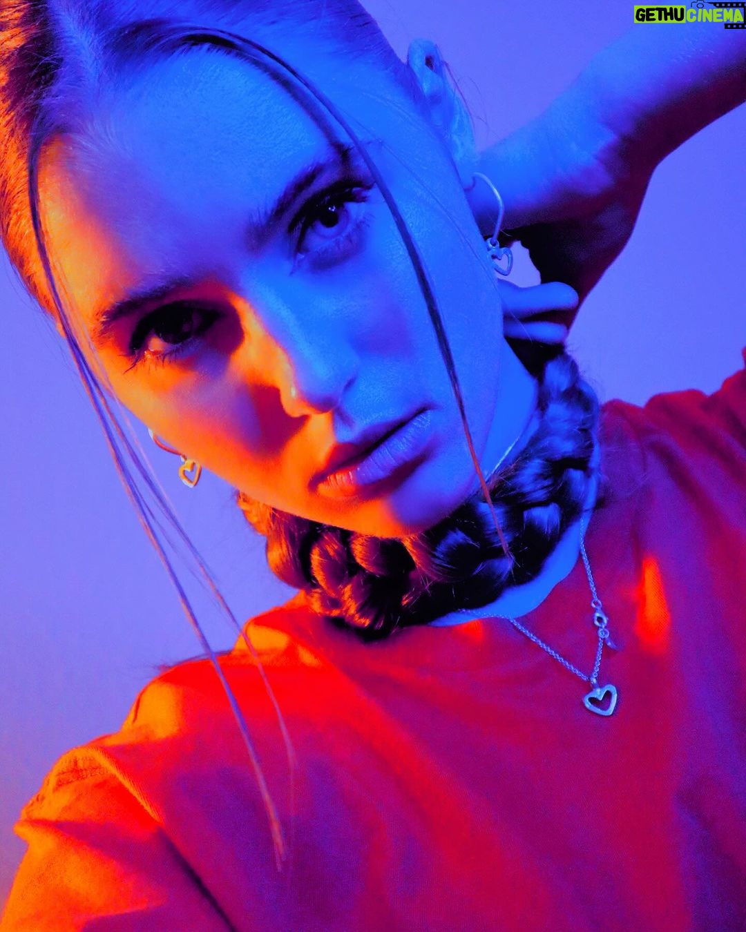 Savannah Clarke Instagram - I N T O T H E B L U E ___________________________________ To shine your brightest light Is to be who you truely are. ____________________________________ #IntoTheBlue #BlueLight #Portrait_Visions #TakenByMe #PlayingWithLight #Contrast #UltraVioletLight #Orange #TshirtDress #LongBoots #KeepShining #ShineBright ___________________________________ _____________________________________ Sydney
