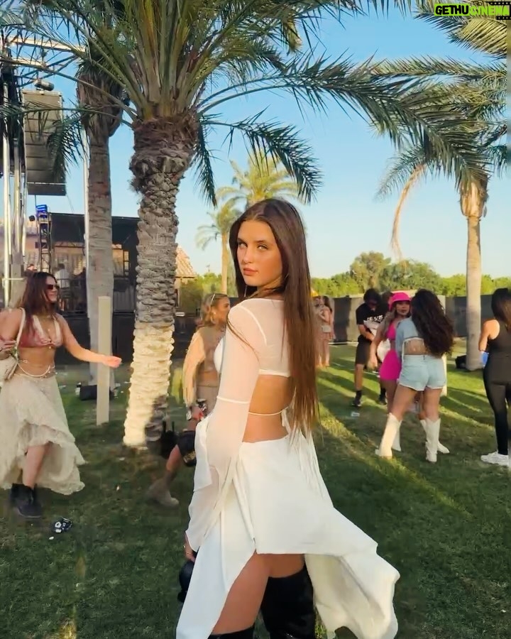Savannah Clarke Instagram - D E S E R T D R E A M S X π‘ X π‘ _____________________________________ Take me somewhere That takes my breath away _____________________________________ #Coachella #FestivalSeason #MusicFestival #CoachellaFashion #Indio #ArtistsAtCoachella #Weekend2 #CampingAtCoachella #CoachellaVibes #Coachella2019 #BohoBlend #MelodicMagic #SunSoakedSounds #DesertDreams #HarmonyHues #FestFashions #GrooveGathering #ArtisticAria #PalmTreePulse #CelebChill ___________________________________ Coachella, California