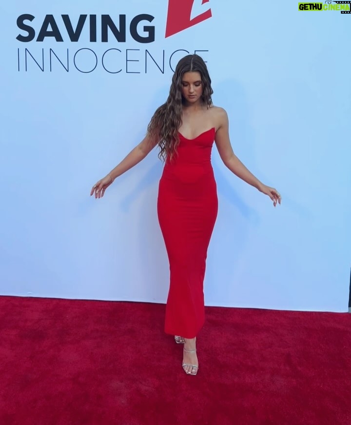 Savannah Clarke Instagram - S A V I N G I N N O C E N C E ___________________________________ >> Uniting to Make a Difference << Last night I attended a Saving Innocence event , they are dedicated to empowering and supporting survivors of human trafficking to reclaim their lives and futures. Every day, they strive towards a world where every individuals are free from exploitation and can thrive in a safe and nurturing environment. Your support and contributions play a vital role in helping us provide essential resources, advocacy, and healing programs for those who have been affected by this heinous crime. Together, we can make a real difference in the lives of survivors and combat human trafficking at its core. Join Saving Innocence in their mission to #EndHumanTrafficking and create a future where all individuals are valued, protected, and given the opportunity to flourish. Together, we are stronger. Together, we can change lives. ________________________________ #SavingInnocence #CharityEvent #RedCaroet #RedDress #Awarness #Bravery #Stop #SaveChildren #Donate #HelpOthers #EmpowerSurvivors #CreateChange #SavingInnocence #EndHumanTrafficking #EmpowerSurvivors #CreateChange #HumanTraffickingAwareness #SupportSurvivors #BreakTheCycle #StandAgainstTrafficking #BeAVoice #GiveHope #TogetherWeCan #HumanRights #PreventionIsKey #JusticeForSurvivors #RaiseAwareness #SupportTheCause #MakeADifference #SpreadLoveAndKindness ___________________________________ Skirball Cultural Center
