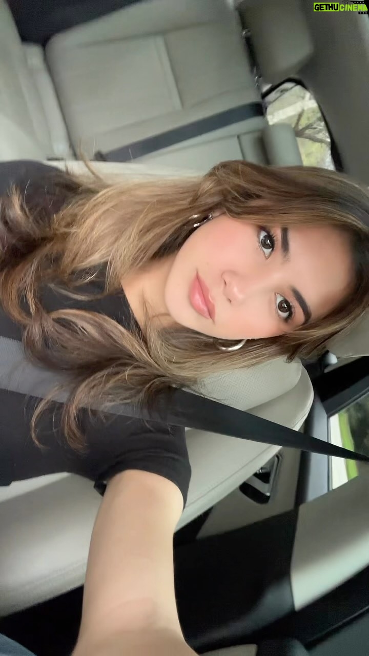 Scarlett Estevez Instagram - New hair?💇🏻♀️