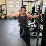 Scott Adkins Instagram – Getting back into #Boyka shape 💪💪