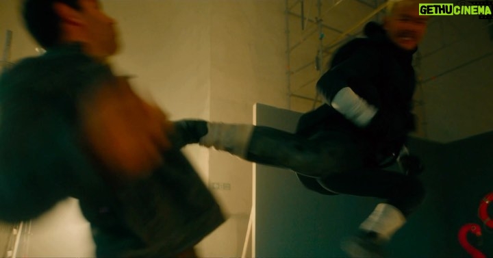 Scott Adkins Instagram - Oyumi takes@on Mike Fallon in this clip from the upcoming martial arts film Accident Man: Hitman’ s Holiday #accidentman2