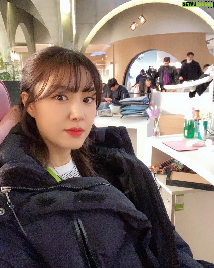 Seo Ji-hye Instagram - 우도희pd #저녁같이드실래요