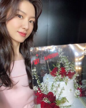 Seo Ji-hye Instagram - 미샤컷🙃

#미샤