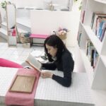 Seo Ji-hye Instagram - 가을은 독서의 계절