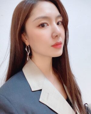 Seo Ji-hye Instagram - 🫡🫡🫡hi