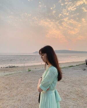Seo Ji-hye Instagram - 굿바이
도희