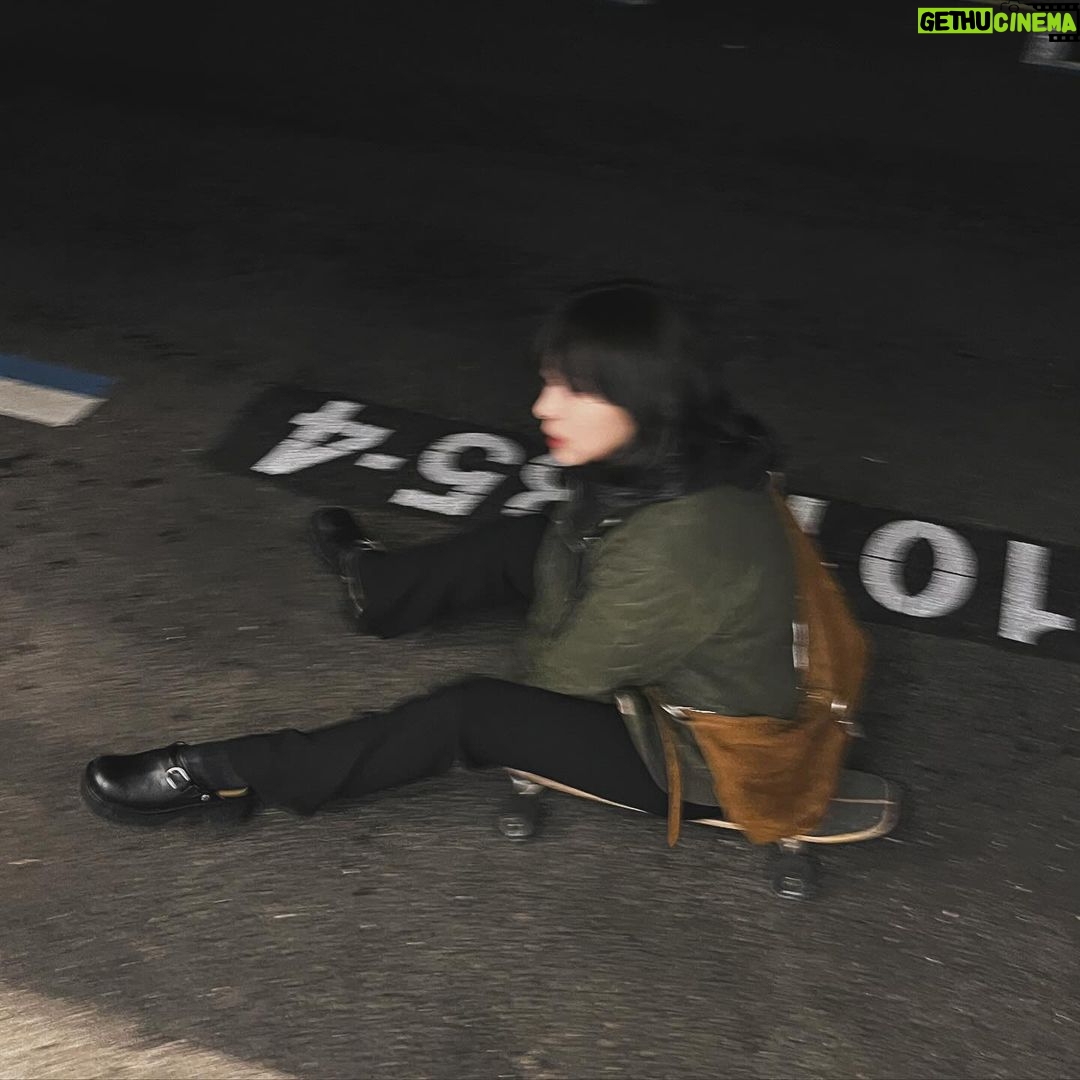 Seol In-a Instagram - 서울 나들ing 97소녀팬들과의 사랑과 예의가 넘치는 인사🤍 진짜 사랑스러웠음 우정 영원하세요🫡