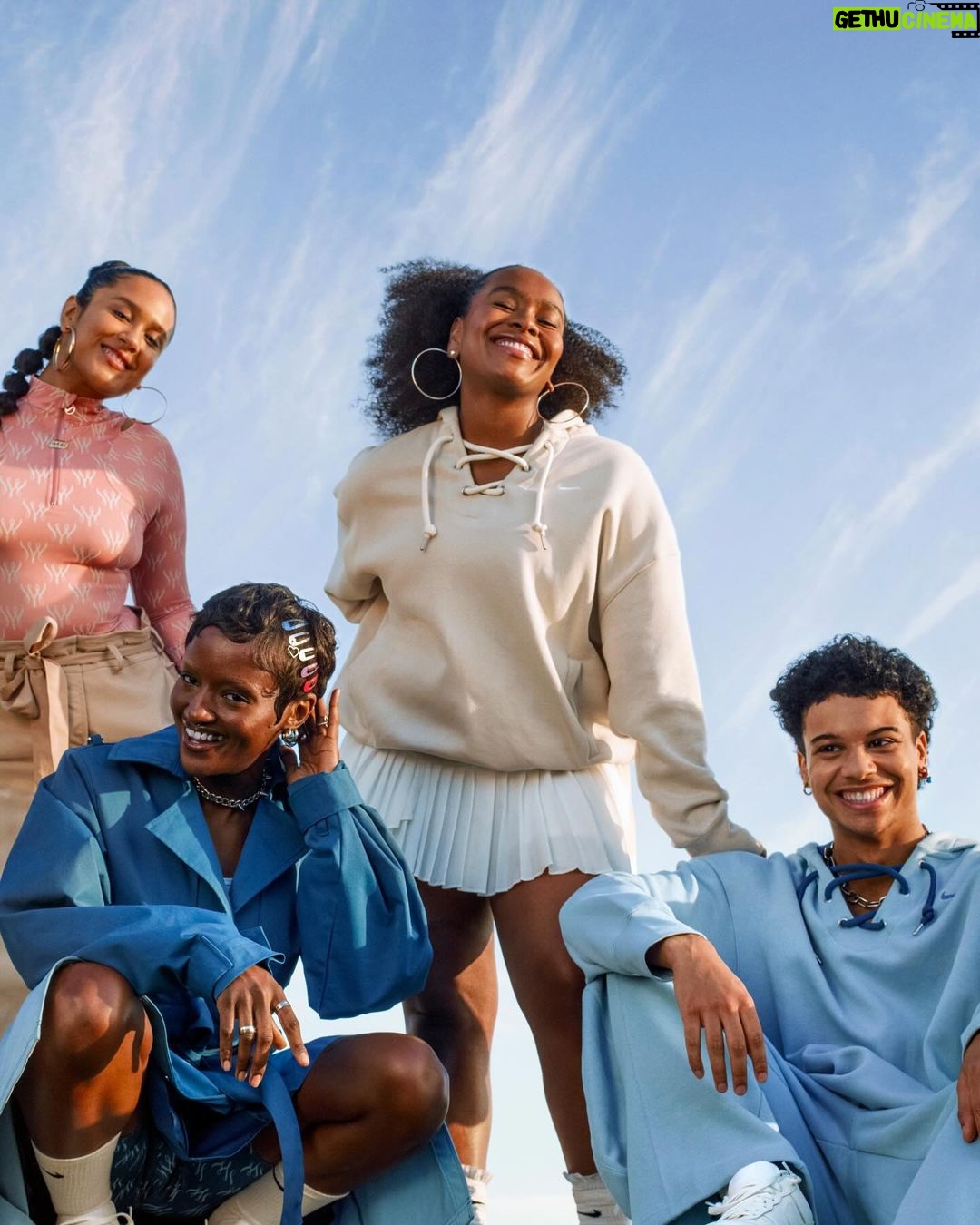 Serena Williams Instagram - What limit? Unlock unlimited possibilities and transform your signature style from one sunrise to the next with Serena Williams Design Crew 2024. How will you flex SWDC 24 ☁ Los Angeles, California
