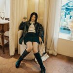 Seulgi Instagram – WWD Korea 4월호 😜🇫🇷
 
@wwdkorea 
@etro 
@depound 

📸 @sunhye_sunhye 
💇‍♀️ @ralkinghair 
💄 @keemme_ 
👗 @cielsoir 
그리고 고생해주신 경미언니 @editork79 
매니저 송희언니 고마워요❣️

파리 어벤져스 슬기팀😘😘 Château des Fleurs