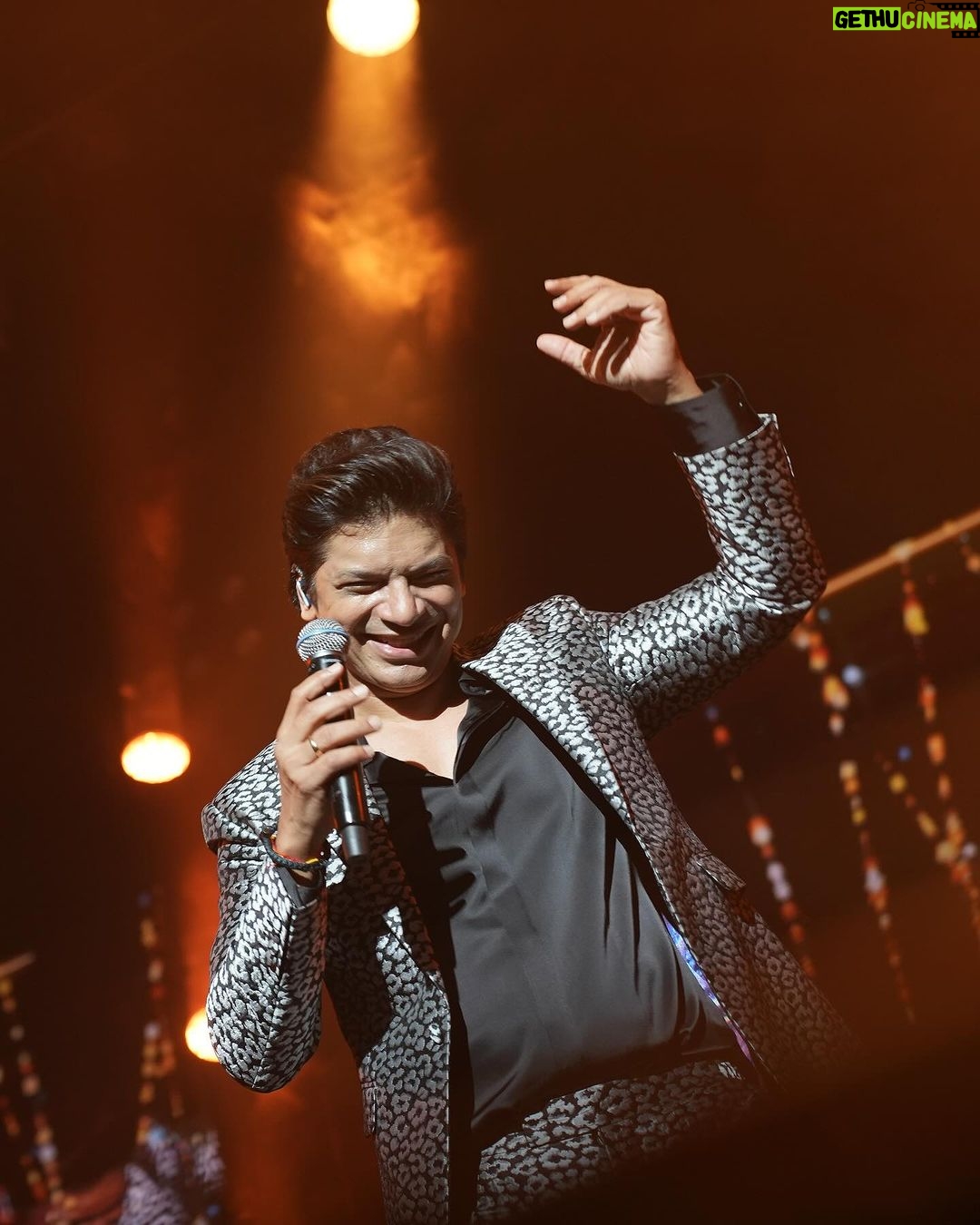 Shaan Instagram - “anjane ehsaaso mein, khuli khuli si saanson mein, jo dhundo toh chhupi hai zindagi.. zindagi se dosti jisse hai aa gayi, usey mili hai andhero mein roshni” Beh Ja - Out Now! Link in bio. #ShaanMusic #BehJa