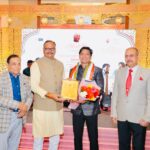 Shaan Instagram – Was such an honour to recieve the prestigious #NaushadSamman Award from Shri @brajeshpathakup Ji 🤗🤗🙏🙏🙏… on the 30th November .. in #Lucknow 
Thankyou #ZafarNabi Ji 🤗🙏!!!