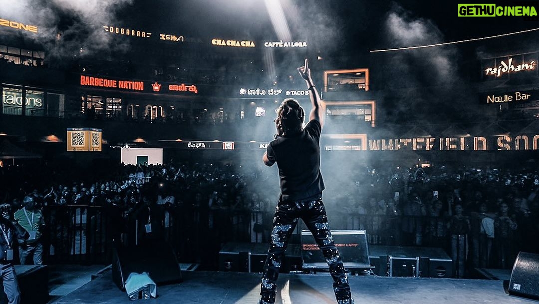 Shaan Instagram - Bengaluru, you never disappoint! Performed last night to a full house, and the energy was through the roof. Grateful for this incredible city and and to @feverfmofficial for this amazing audience! 🌟 🎶 #BackInBengaluru #FullHouseJoy #shaanlive Good to have the lens of @asboxofficial capture it so brilliantly