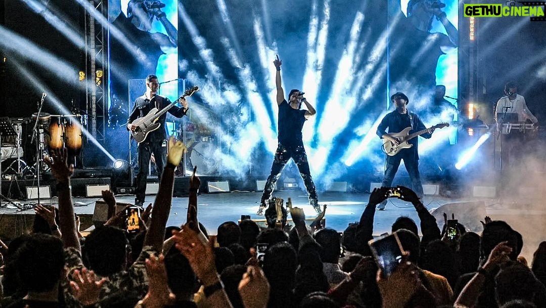 Shaan Instagram - Bengaluru, you never disappoint! Performed last night to a full house, and the energy was through the roof. Grateful for this incredible city and and to @feverfmofficial for this amazing audience! 🌟 🎶 #BackInBengaluru #FullHouseJoy #shaanlive Good to have the lens of @asboxofficial capture it so brilliantly