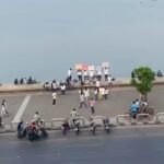 Shaan Instagram - Just when I was feeling super homesick ( 40 days away from home)I get this little clip from a friend who’s mother happened to notice this and shoot it on her phone .. I don’t know who these Darlings are and why they are doing this .. but I’m so touched and so humbled … 🤗🤗🤗❤️❤️❤️🙏🙏🙏 #mumbaimerijaan #Gratitude #millinialsbelike 😁❤️