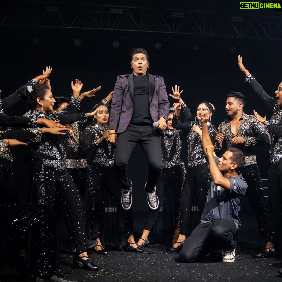 Shaan Instagram - Flow so smooth, lyrics so tight, we sing, we dance, we roll the party all night⚡️
