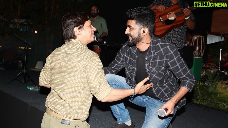 Shaan Instagram - Sharing some pics from @spotifyindia 5th Anniversary Party … #SuperFun thankyou @bandbaaja for the Pics 🤗..