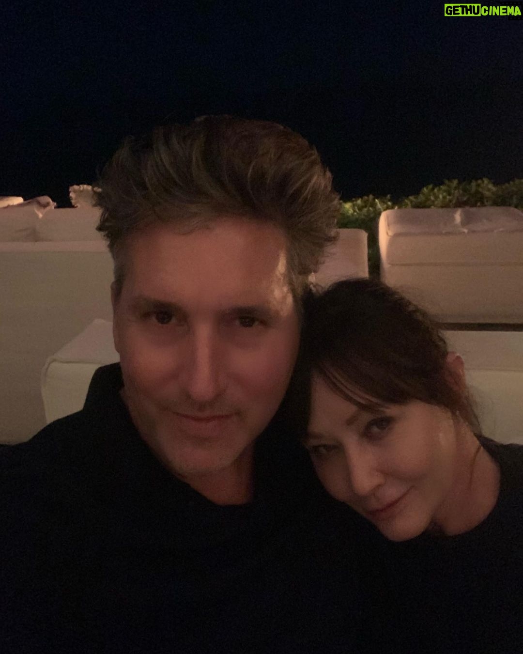 Shannen Doherty Instagram - A little blue steel is never a bad thing. Trust, love, enduring loyalty are the things I value most. @chriscortazzo always hits all three. Thank you Mr and Mrs B for a wonderful evening. @romadowney