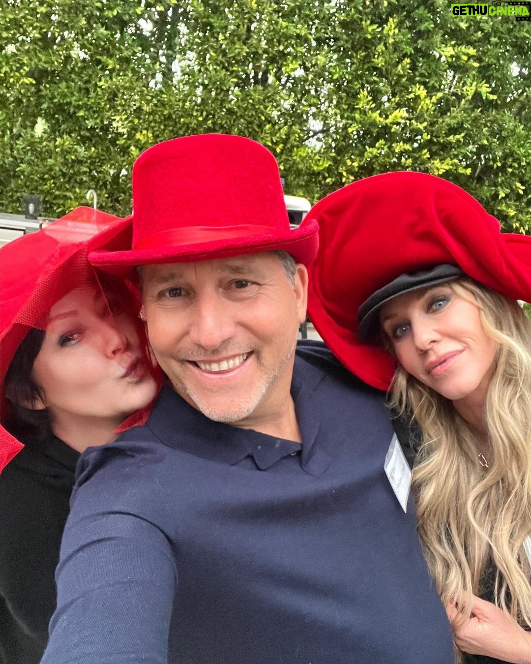 Shannen Doherty Instagram - Just a few of the memories from last night. I love the people that are in my life so much. Not pictured yet… my brother and his wife and Adam and Dana Kaller.