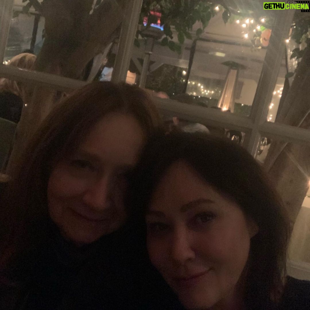 Shannen Doherty Instagram - Celebrating my mom everyday but particularly last night on her birthday. Love you to the moon and back mom. @themamarosa