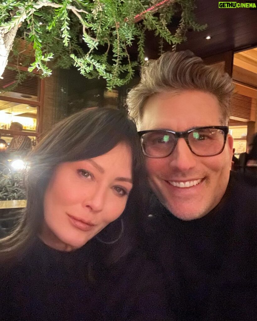 Shannen Doherty Instagram - Date night and really really good lighting.