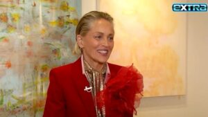 Sharon Stone Instagram - THANK YOU @extratv FOR THIS THOUGHTFUL INTERVIEW @cparkergallery❣️