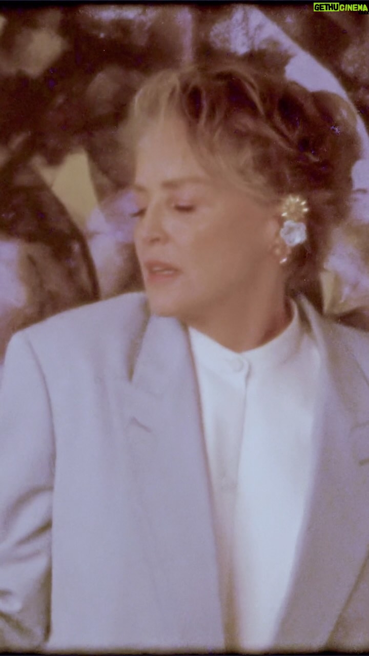 Sharon Stone Instagram - “It’s very expensive to be famous. You go out to dinner, and there’s 15 people at the table, and who gets the check? You get the $3,000 dinner check every single time.” Hit the link in bio to read InStyle’s Confidence Issue cover story with Sharon Stone. Editor-in-Chief: @sallyholmes Writer: @matkahn Photographer: @ericmichaelroy Artwork: @SharonStone Cinematographer: @matilda___montgomery Stylist: @theparislibby Makeup Artist: @amyoresman Hair Stylist: @guiniushair for Exclusive Artists using Living Proof and T3 Tools Nails: @nailsbyemikudo Set Designer: @iloveamyjo Creative Director: @jennabrillhart Executive Editor: @danismcnally Photo Director: @kellychiello Fashion Direction: @kevinphuynh Beauty Direction: @lauren_valenti Production Assistant: @amanda.lauro Booking: Talent Connect Group @talentconnectgroup @instylemagazine
