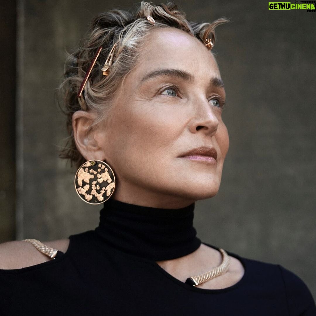 Sharon Stone Instagram - Totem premieres today at @galeriedeschler in collab w @cinemaforpeace. TY to @leesharrock And @worldoffad. Photo by @ericmichaelroy. Repost @leesharrock Award-winning actress, best-selling author, humanitarian and feminist icon Sharon Stone has revealed her first art exhibition in Europe at Galerie Deschler in Berlin, titled “Sharon Stone: Totem”. During the art exhibition’s opening weekend, Cinema for Peace 2024 will be honoring Sharon Stone throughout Berlin at several major events. ‘Totem’ features 12 new and previously unseen paintings by Stone, whose art has won critical acclaim from esteemed art critics including New York Magazine’s Jerry Saltz. Poetic titles of the abstract canvases such as ‘Ghosts’, ‘The Lovers, ‘Portrait of my Boyfriends from Foreign Countries’, ‘The Lake’ and ‘Zambezi’ evoke a sense of mystery and intrigue. I wrote about the exhibition for @worldoffad 🖼️ read more at fadmagazine.com 🖊️ #sharonstone #art #exhibition #berlin #abstractart #galeriedeschler #cinema #cinemaforpeace #fadmagazine