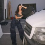 Shay Mitchell Instagram – No waiting in line or digging through piles… our FIRST-EVER VIRTUAL WAREHOUSE SALE starts TOMORROW, March 20th at 9AM PST. 40% off SELECT styles for a LIMITED time.

All sales are final and product assortment varies across region 🥳