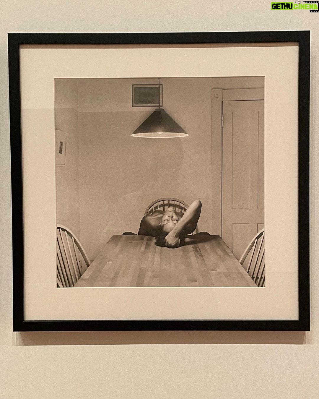 Shelley Hennig Instagram - Have ya’ll been to the strip clubs in ATL yet 🔥 High Museum of Art, Atlanta