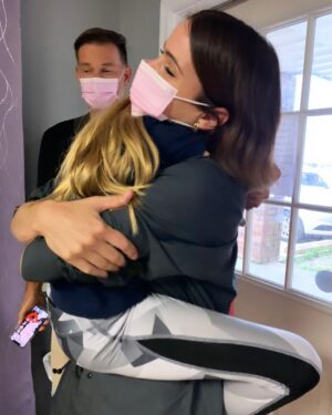 Shelley Hennig Instagram - Reunited w bff after FaceTime aunty-ing for 1.5 years where she taught me how to garden how to bury dead rabbits 😭 & how to identify insects & swamp creatures & our reunion started at the dance studio & there were so many hugs then it got to the serious stuff where she needs her aunt & she asked me what a hoe was so I told her & she was clearly proud to know a new word & honestly dominated us in scrabble she also excels in empathy & humor but not together