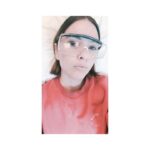 Shelley Hennig Instagram - 21 questions with @simonourianmd1 while he used coolaser on me to reverse the sun damage I got from tanning beds in high school (miss you Planet Beach!) I was so nervous & started to panic so he gave me laughing gas & I was hitting it like a bong then I started hitting on him & asking if he knows Ellen bc I want to go viral then remembered it was my gynecologist who recommended him to me & made a bad joke about vaginas & he never reported me he’s honestly amazing & so funny & I want to be his friend but I’m nervous I talked too much #coollaser #epione Dr. Simon Ourian - Epione
