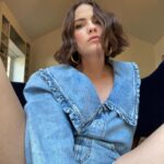 Shelley Hennig Instagram - Press day BTS w my threatening Airbnb decor for The Woman In The House Across The Street From The Girl In The Window tomorrow on Netflix omg wait till you see @kristenanniebell in this 🍷 🔪 🍷 “Love yourself much?” -Anna 👀 @netflix @netflixisajoke 💄@kirinstagram 💇‍♀️ @bykileyfitz 👚@ganni - thank u @ditte_reffstrup #gannigirls
