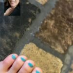 Shelley Hennig Instagram - Bff eating okra today & telling me she got a new salt water tank for her bedroom it’s 13 gallons & she got a shrimp in there named Squeaky & she did her own toenails & school is all right & she ordered acrylics w the Amazon gift card I got her for Christmas 👀 & asked me if I used my Starbucks gift card she got me & tbh I can’t find it it’s lost along w my Invisalign but I’m gonna find it & she’s coming to visit me when school is out I gotta find dolphins for her to swim w so I’m researching. all of this is important & non cowboy palace saloon content Happy Town