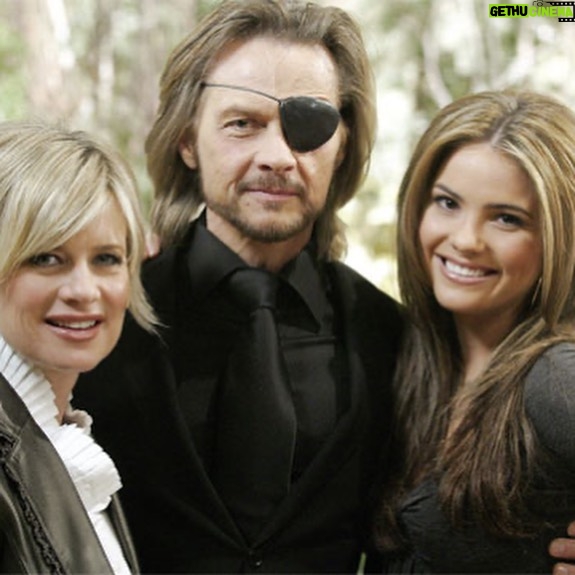Shelley Hennig Instagram - 👨👩👧 #dool #neverforget