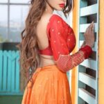 Sherlyn Chopra Instagram - है इश्क तो फिर असर भी होगा.. जितना है इधर उधर भी होगा.. 💘