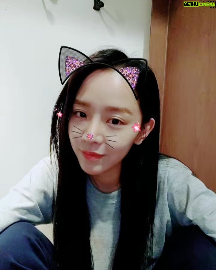 Shin Hye-sun Instagram - μ€λλπ° #μλ₯Έμ΄μ§λ§μ΄μΌκ³±μ
λλ€